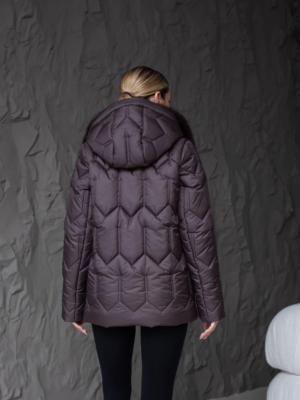 Жіноча зимова куртка 0485 Шоколадна